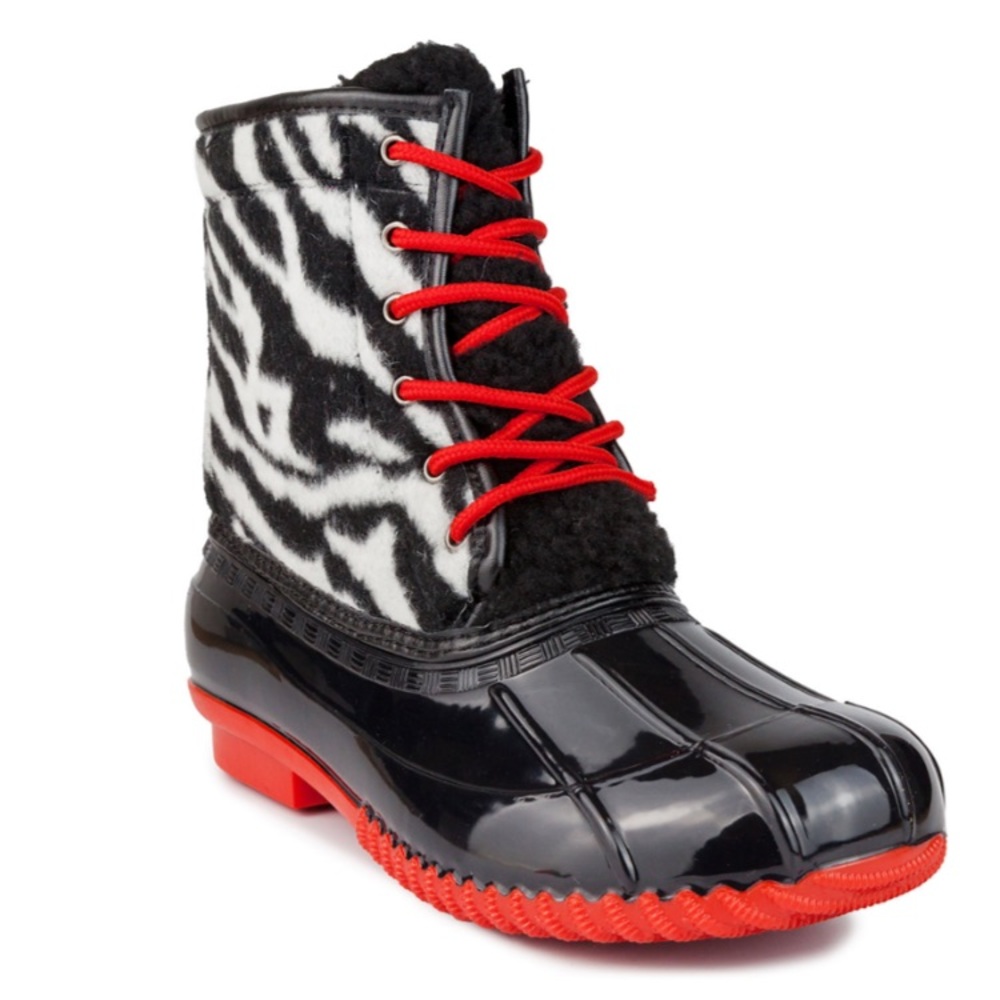 Duck boots